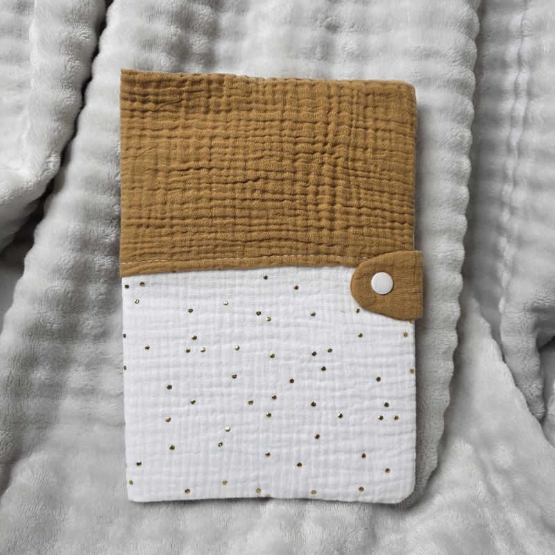 Protège carnet de santé marron